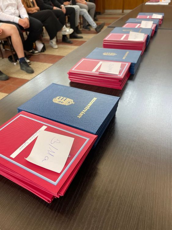 Bizonyítványosztás és Kismester Díjak átadása
